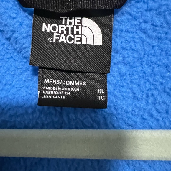 NWT- The North Face- Men’s royal arch vest. Size XL - Picture 8 of 10